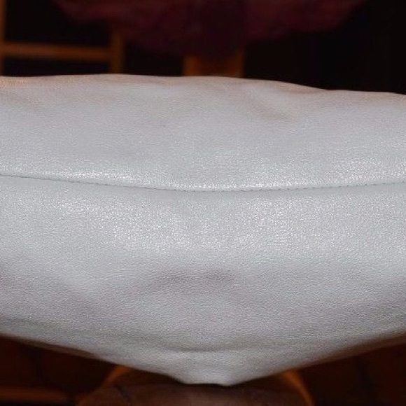 Coach 17605 Ashley Leather hippie silver and white shoulder crossbody bag - Picture 12 of 12